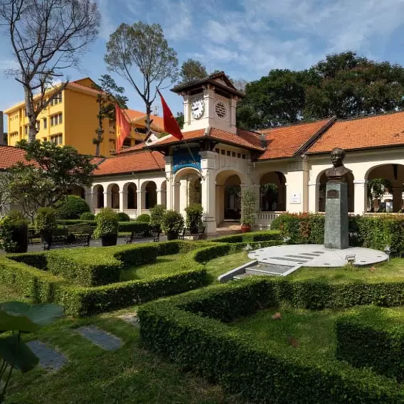 CHUYÊN LÊ HỒNG PHONG